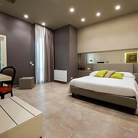 Palazzo Paciotti 4* Trani